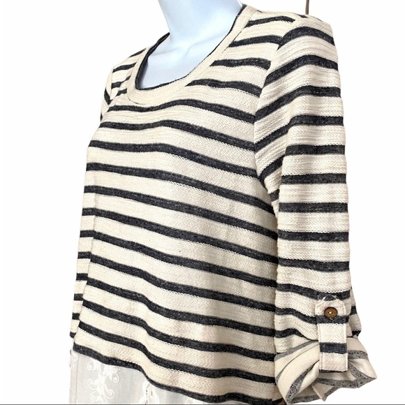 Stripe Cream Gray Light Sweater Sz Small Layered Top Nautical Casual Lace Summer - Picture 3 of 12